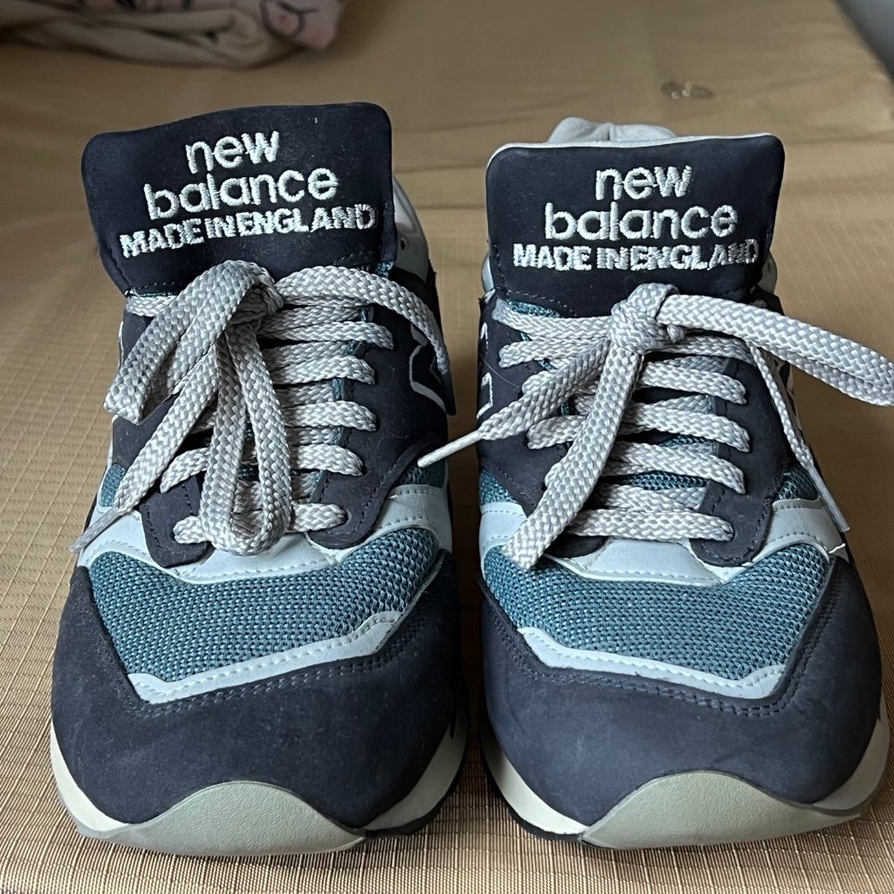 Lightly worn New Balance 1500 Made in England / US 10.5 / Rare color way